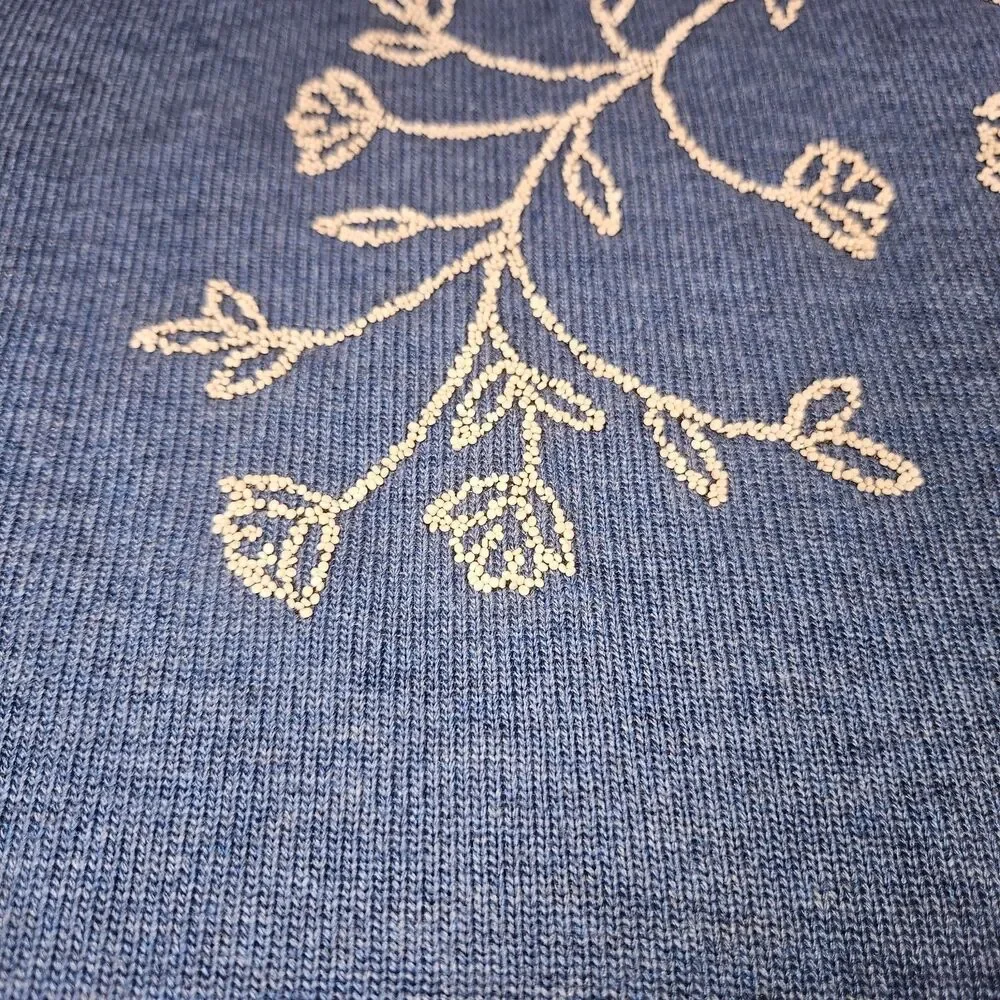 Vintage Alfred Dunner Womens Medium Blue Floral Embroidered Sweater Top USA